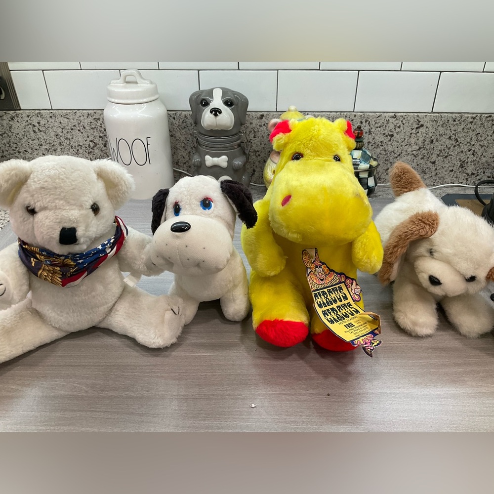 BUNDLE OF‎ FOUR VINTAGE PLUSHIES